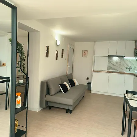 & Bliss Apartment Varna